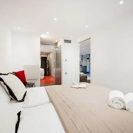 Wellness Private Space In Gozdu With Jacuzzi In Cbd Apartamento