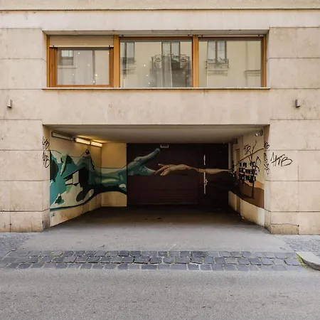 Wellness Private Space In Gozdu With Jacuzzi In Cbd Apartmán Budapešť