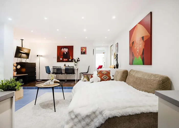 Wellness Private Space In Gozdu With Jacuzzi In Cbd *
