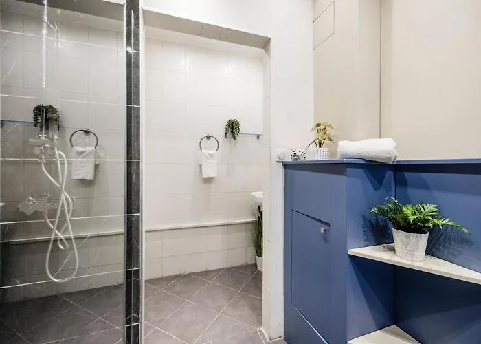 Wellness Private Space In Gozdu With Jacuzzi In Cbd